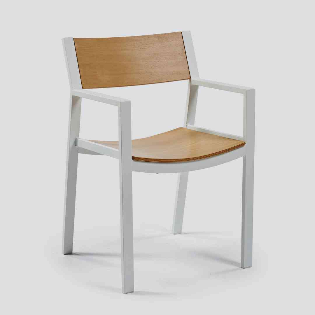 PRIME W ARMCHAIR